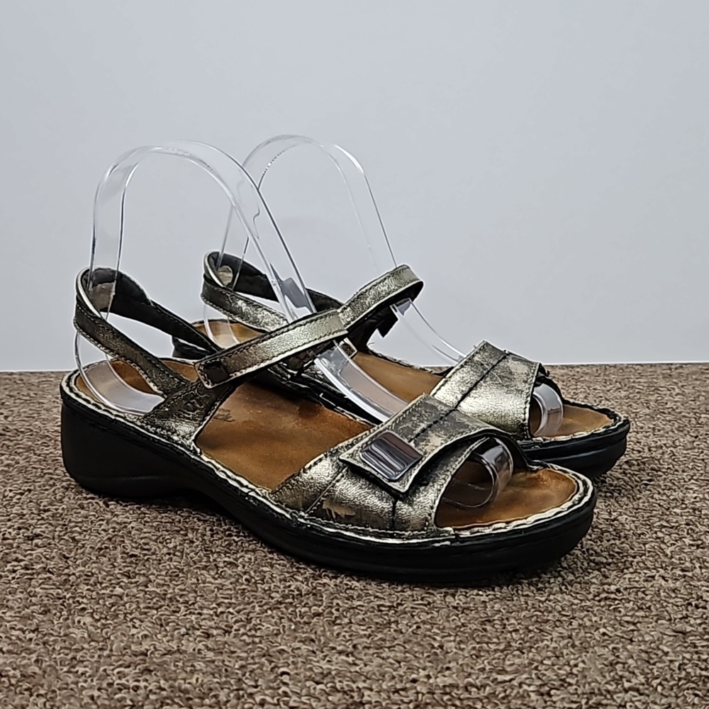 NAOT Papaya Sandals Metal Leather Metallic Colored Sz 37 (6) Women's - Picture 1 of 7